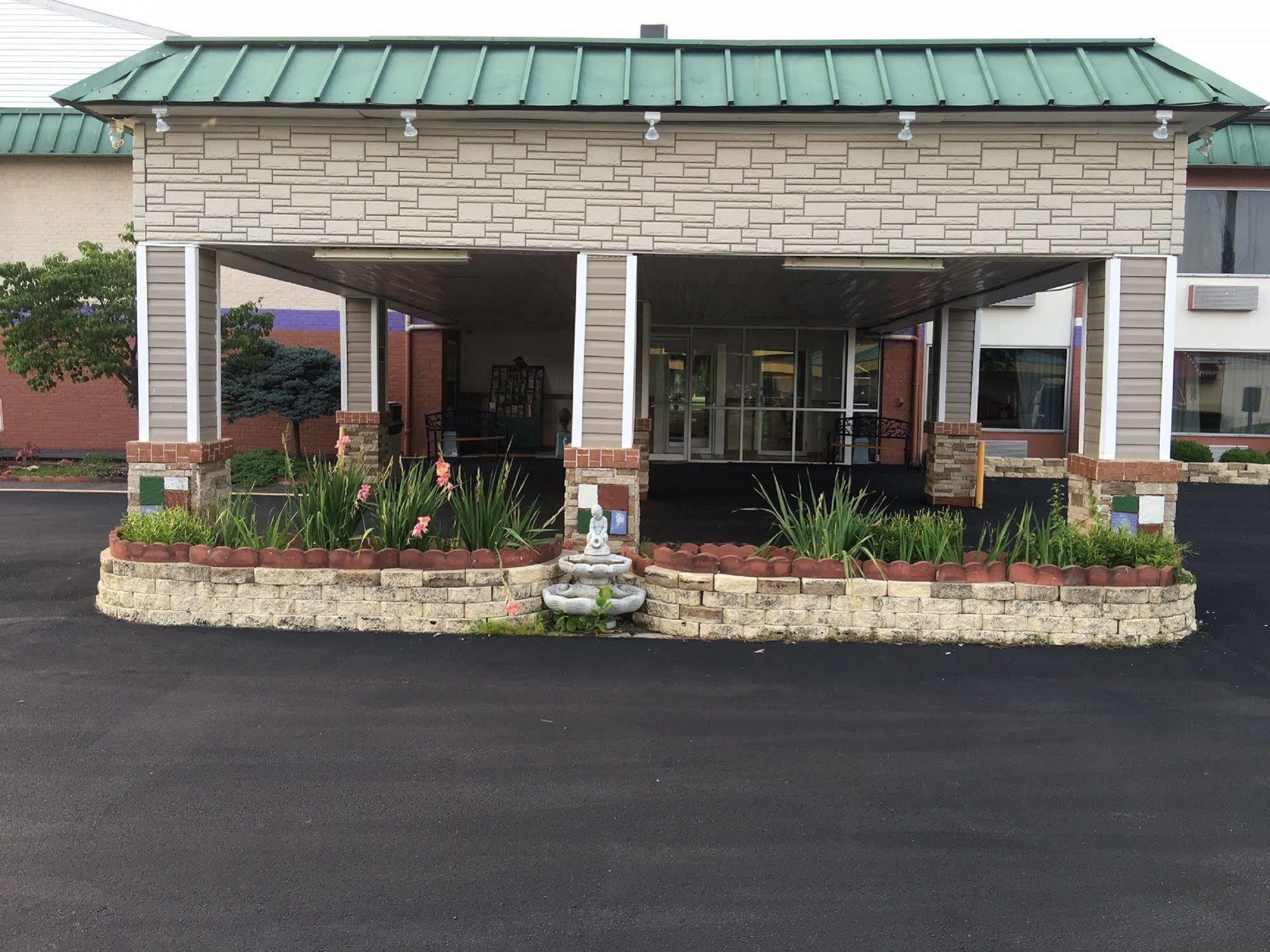 Motel 6 Williamstown, Wv Exterior photo